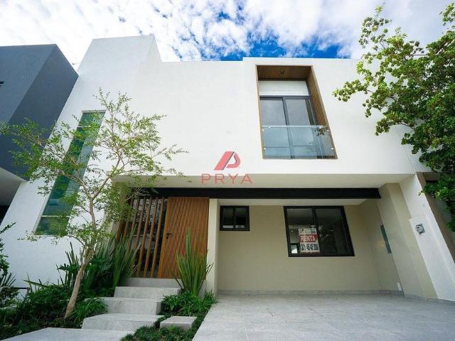 Casa en renta Vialidad Coto Santillana 7, Solares, San Juan De Ocotán, Zapopan, Región Centro, Jalisco, 45019, México