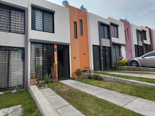 Casa en renta Vista Sur Residencial, Tlajomulco De Zúñiga, Región Centro, Jalisco, 46640, México
