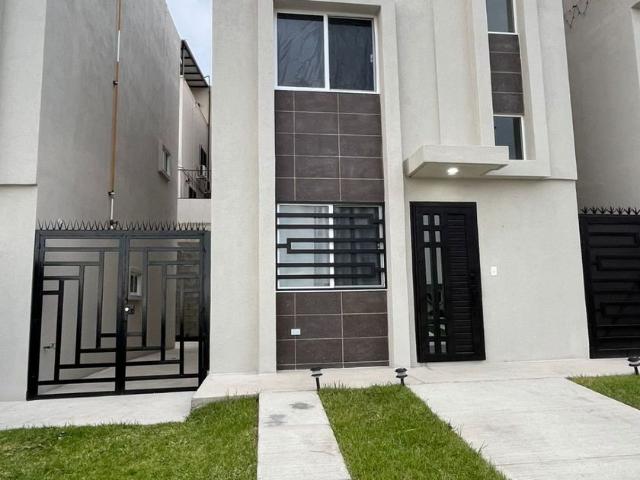 Casa en renta Vizcaino Residencial, Del Nogal, Fraccionamiento Vizcaíno Residencial, Rosarito, Baja California, México