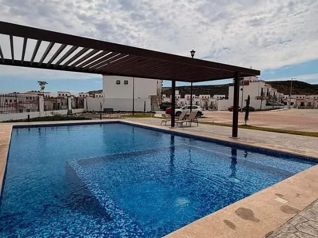CASA EN RENTA / VIÑEDOS DEL MAR