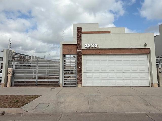 CASA EN RENTA VIÑEDOS RESIDENCIAL