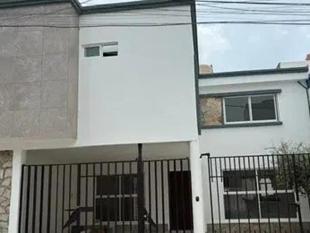 Casa En Renta Y Venta