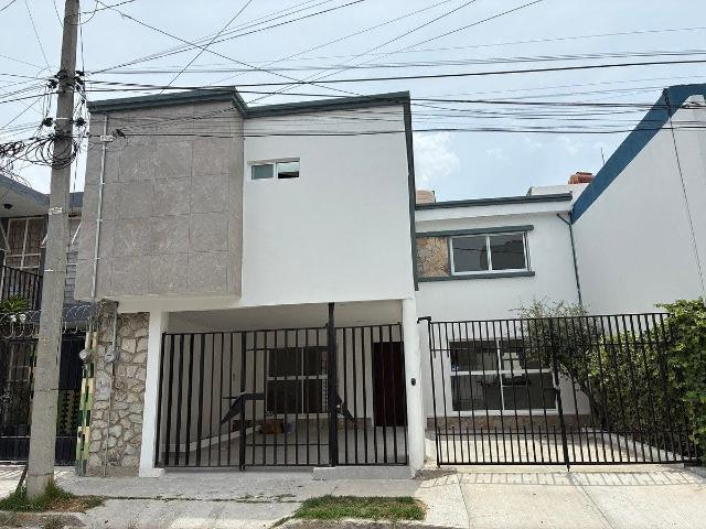 Casa en Renta y Venta