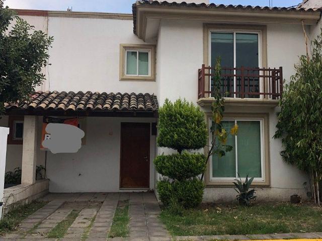 Casa en Renta y venta en Cuautlancingo en fraccionamiento