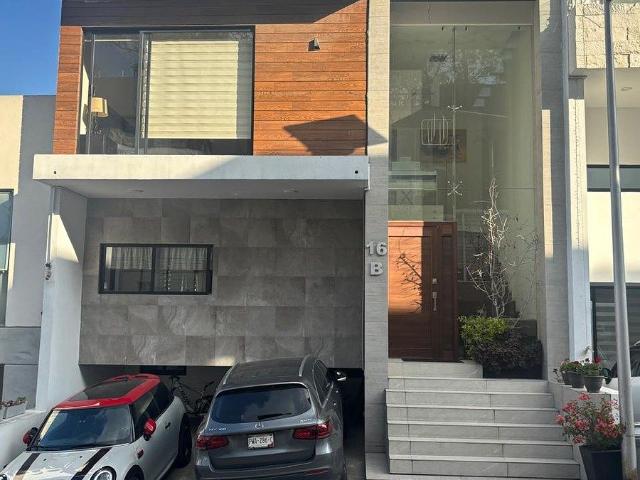 CASA EN RENTA Y VENTA EN AQUA II, BOSQUE ESMERALDA