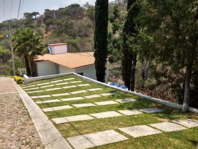 CASA EN RENTA Y/O VENTA RANCHO SAN DIEGO, IXTAPAN DE LA SAL