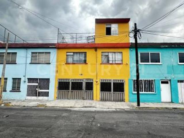 CASA EN RENTA | ZONA 27 PONIENTE – LAS NINFAS