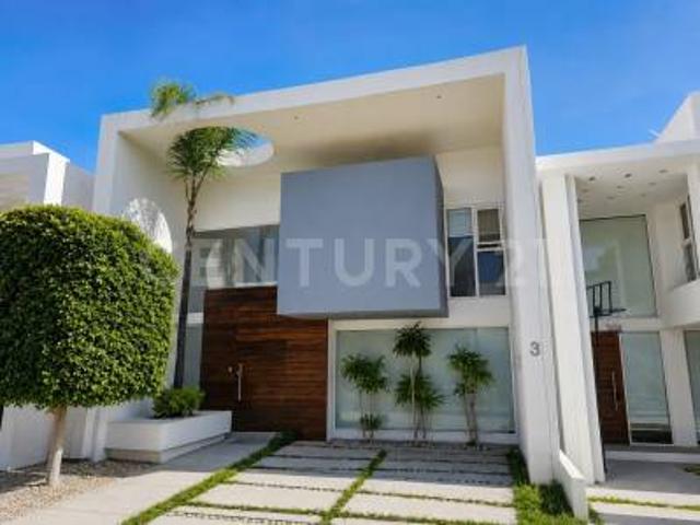 Casa en Renta – Zona Azul, Lomas de Angelópolis II