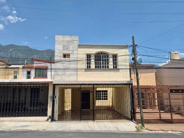 CASA EN RENTA ZONA SUR