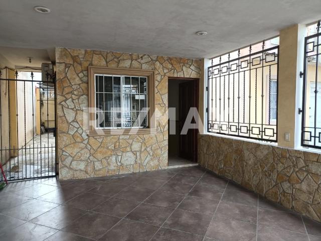 CASA EN RENTA