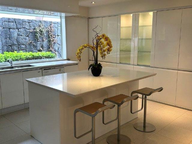 CASA EN RENTA $210,000 MTTO. INCLUIDO. LOMAS DE VISTA HERMOSA. VENTA $4,000,000 US