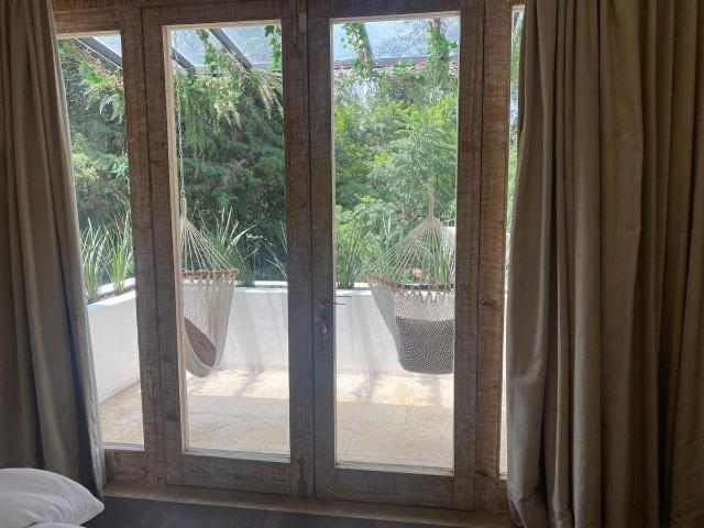 CASA EN RENTA $230,000 AMUEBLADA EN RANCHO SAN FCO. MUY CERCA DE SANTA FE