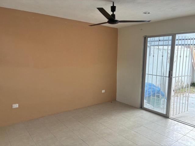 CASA EN RENTA, 2 RECAMARAS, AIRES, ITZIMNA POLIGONO 108 IRC 1105
