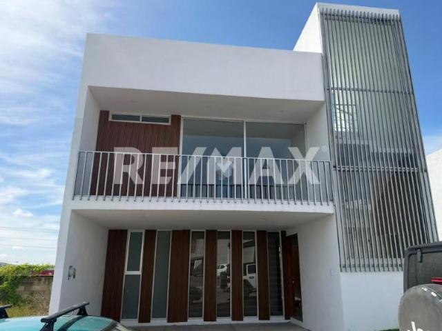 CASA EN RENTA