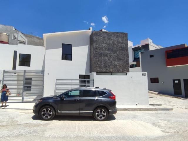 CASA EN RENTA
