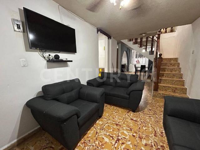 CASA EN RENTA