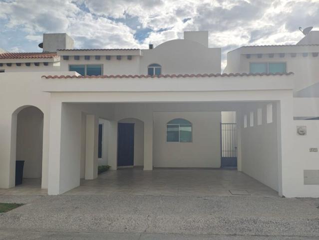 CASA EN RENTA, 3 RECÁMARAS CON BAÑO PROPIO PUERTA DE HIERRO