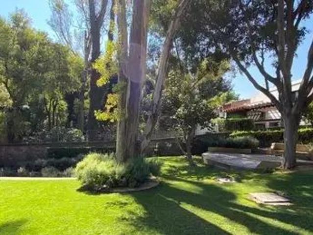 Casa En Renta 3 Recamaras Y Amplio Jardin Fraccionamiento Sa