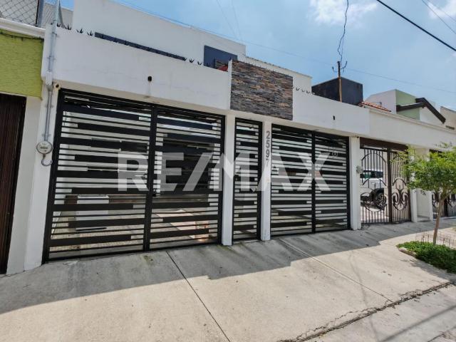 Casa en RENTA