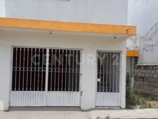 CASA EN RENTA