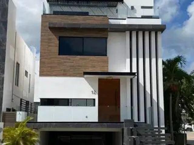 Casa En Renta, 4 Recámaras, Paneles Solares, Piscina, Aqua By Cumbres, Av. Huayacán, Cancún