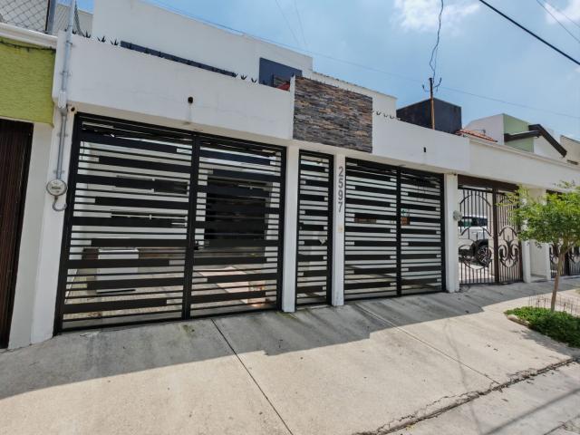 Casa en RENTA