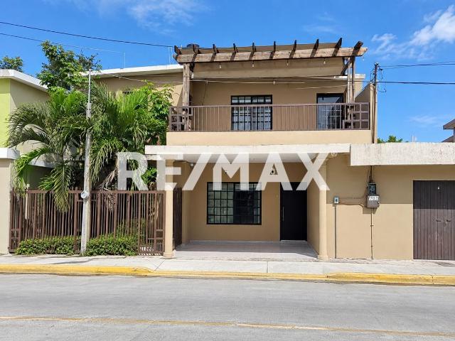 CASA EN RENTA