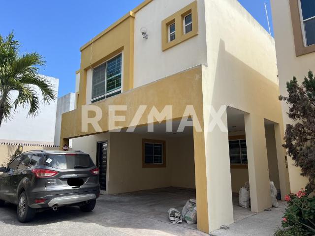 CASA EN RENTA !