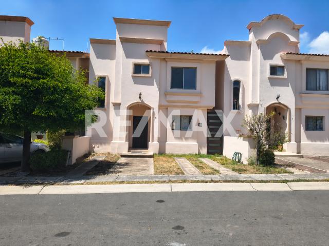 Casa en RENTA