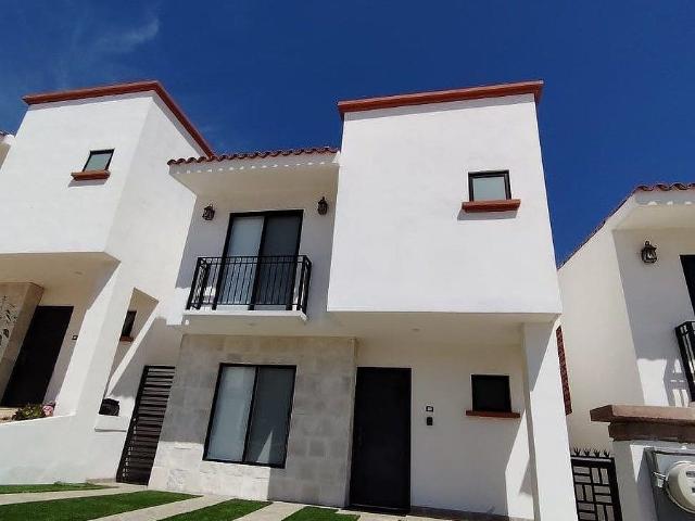 CASA EN RENTA