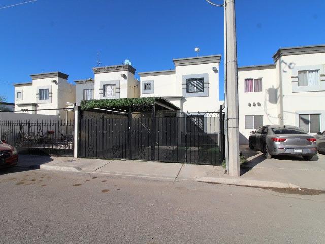 CASA EN RENTA