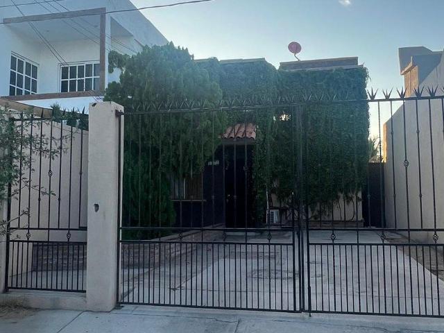 CASA EN RENTA