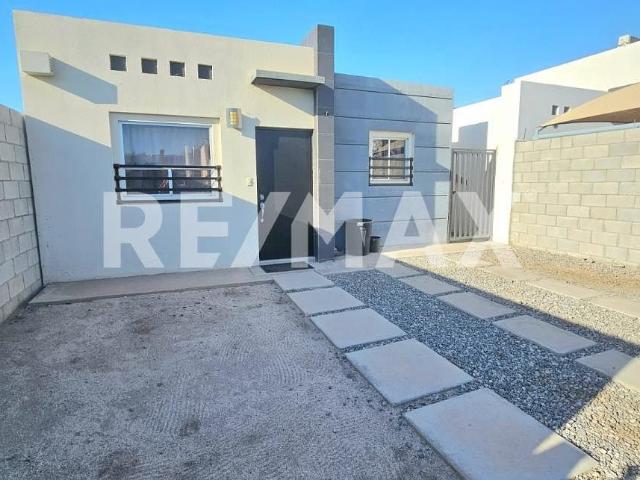 CASA EN RENTA