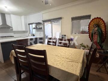 CASA EN RENTA