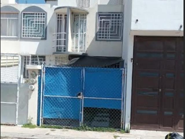 CASA EN RENTA