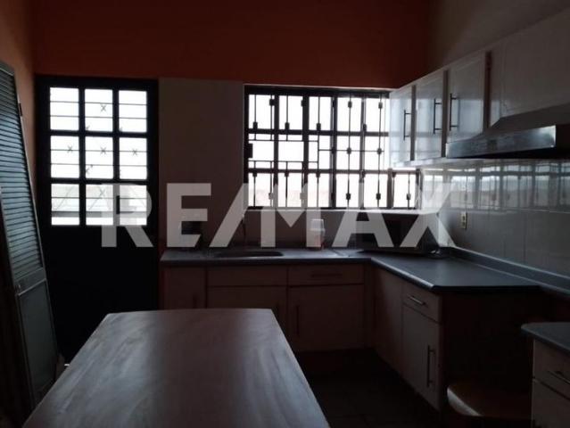 CASA EN RENTA