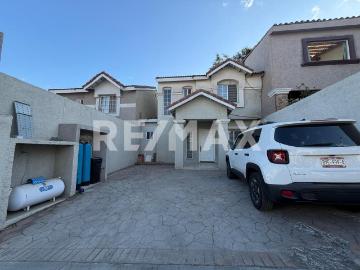 CASA EN RENTA