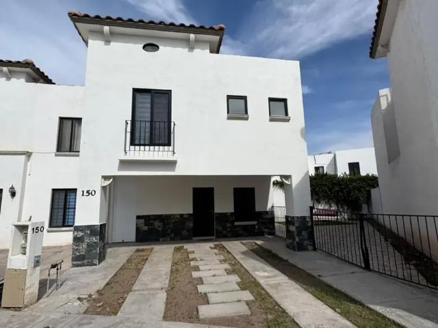 CASA EN RENTA