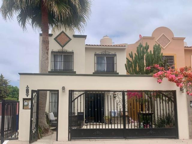 CASA EN RENTA