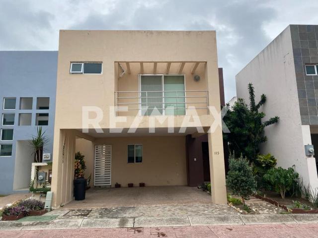 CASA EN RENTA