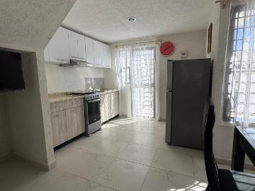 CASA EN RENTA