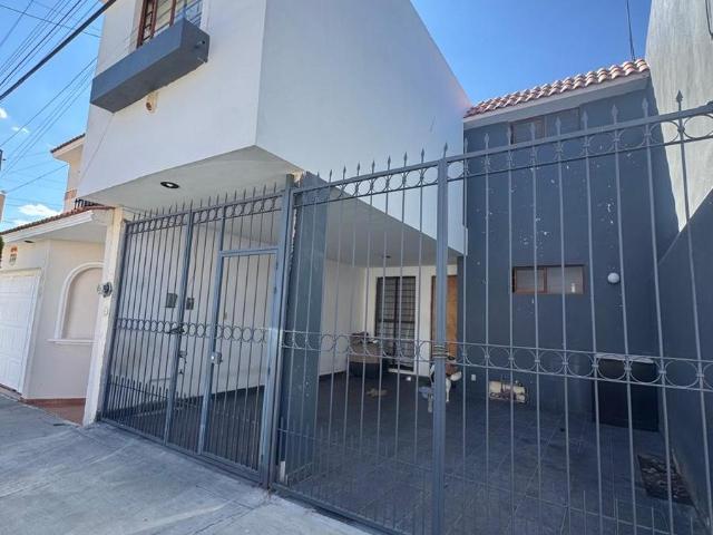 Casa en Residencial Morales