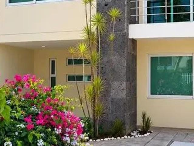 Casa en Residencial Natura, León