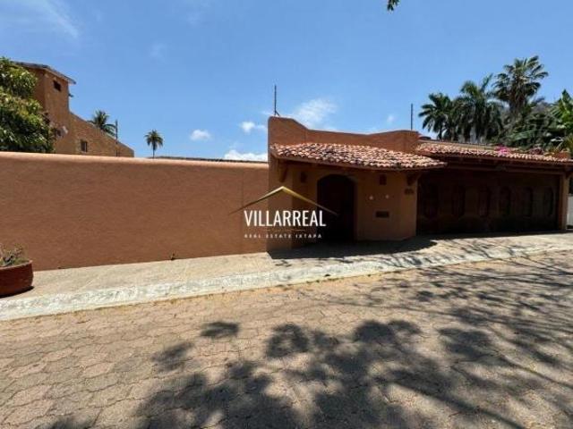 CASA EN RESIDENCIAL CLUB DE GOLF