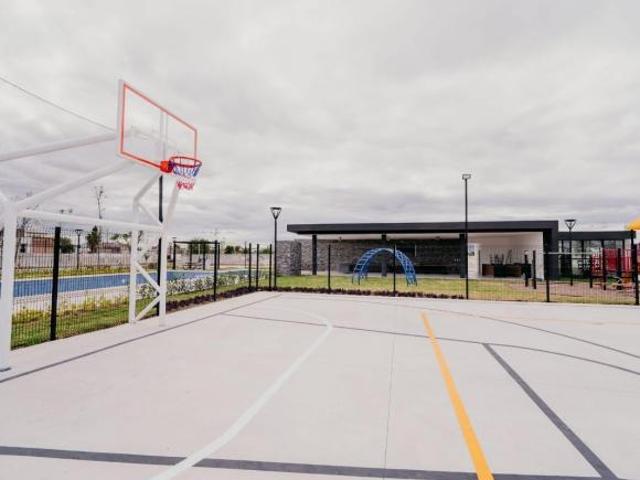 CASA AL NORTE EN FERRARA RESIDENCIAL