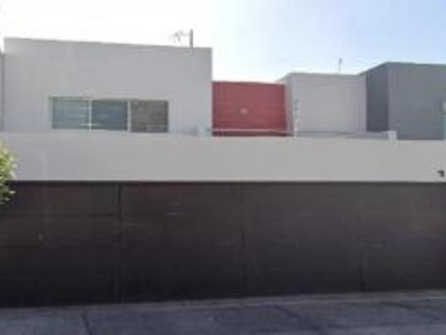 Casa en Residencial Esmeralda