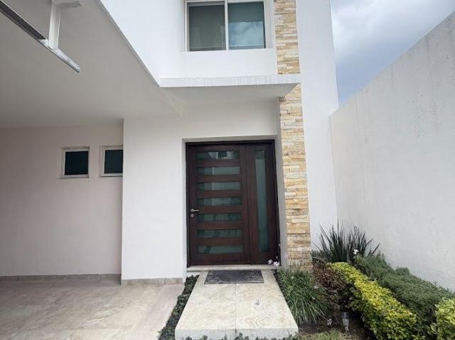 Casa en Residencial Lomas del Refugio
