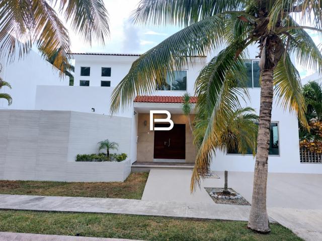 Casa en Residencial Villa Magna