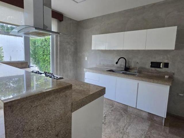 Casa, en reta y venta en Aqua