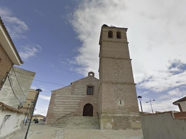 CASA EN RIBATEJADA